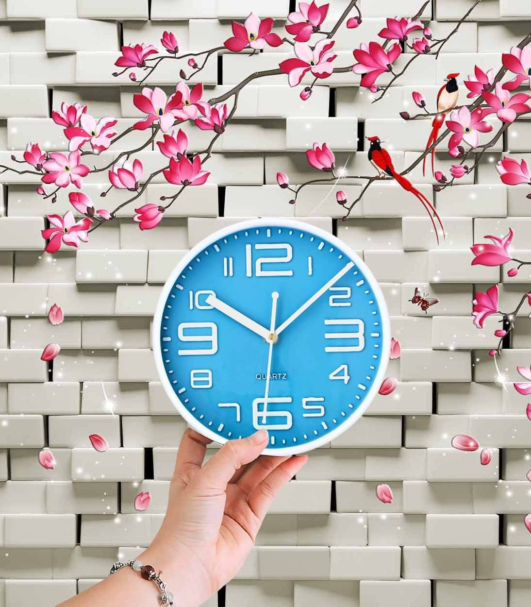     			shivaira Circular Analog Wall Clock