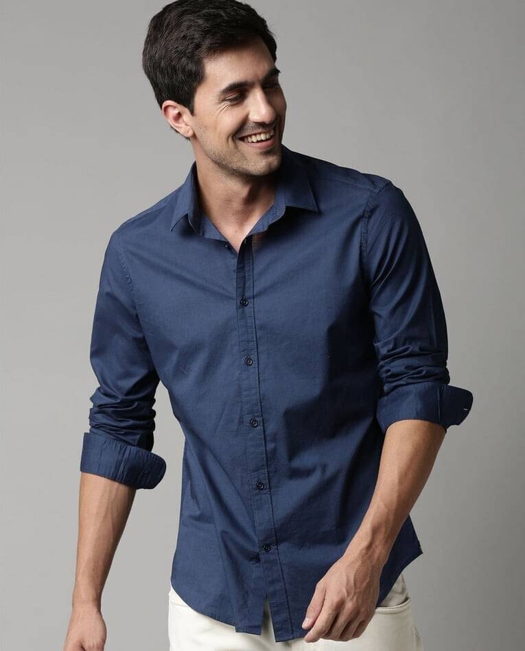 Eviqe Cotton Blend Regular Fit Solids Full Sleeves Men's Casual Shirt - Navy ( Pack of 1 ) Eviqe Cotton Blend Regular Fit Solids Full Sleeves Men's Casual Shirt - Navy ( Pack of 1 )