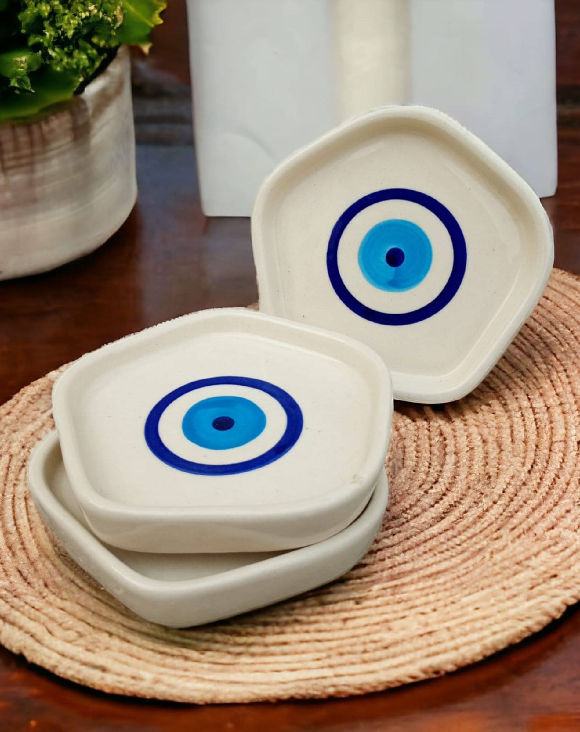 Malaikah 3 Pcs Ceramic White Quarter Plate Malaikah 3 Pcs Ceramic White Quarter Plate