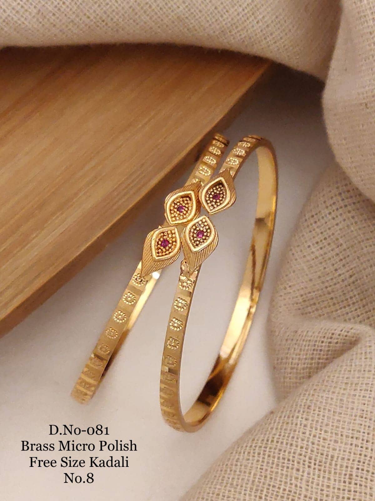 Shivay Fashion Gold Bangle Set ( Pack of 1 ) - Bangles & Bracelets | Buy online on ZillyBuy