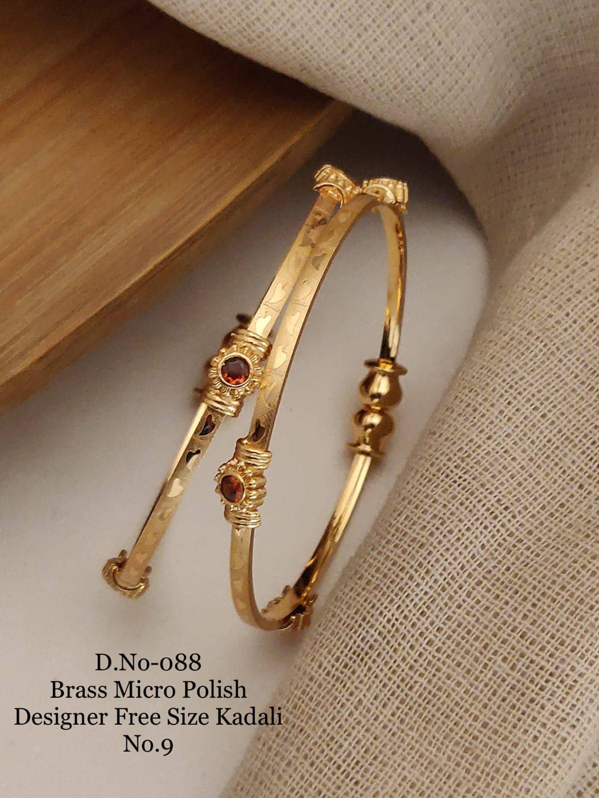 Shivay Fashion Gold Bangle Set ( Pack of 1 ) - Bangles & Bracelets | Buy online on ZillyBuy