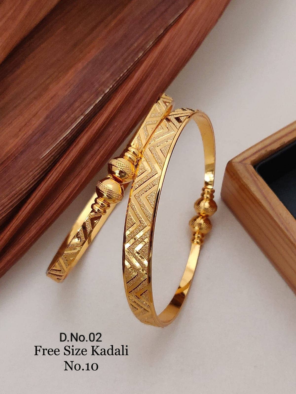 Shivay Fashion Gold Bangle Set ( Pack of 1 ) - Bangles & Bracelets | Buy online on ZillyBuy