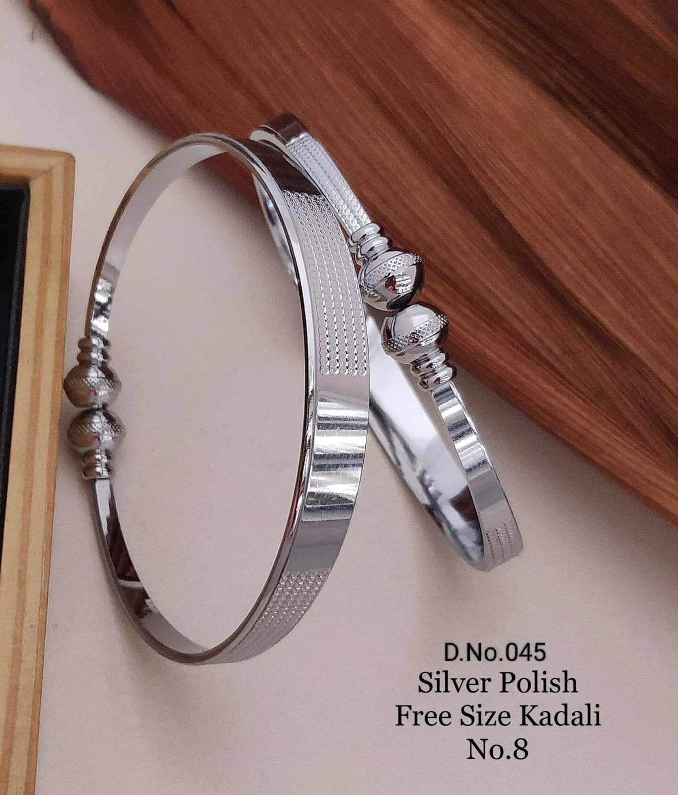 Shivay Fashion Silver Bangle Set ( Pack of 1 ) Shivay Fashion Silver Bangle Set ( Pack of 1 )