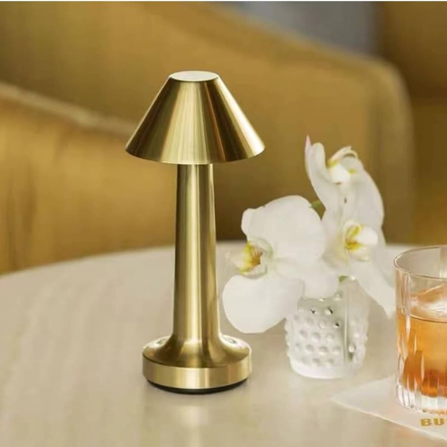     			Shopeleven Gold Table Lamp ( Pack of 1 )