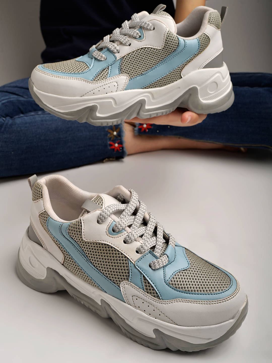     			Stylestry Light Grey Women's Sneakers