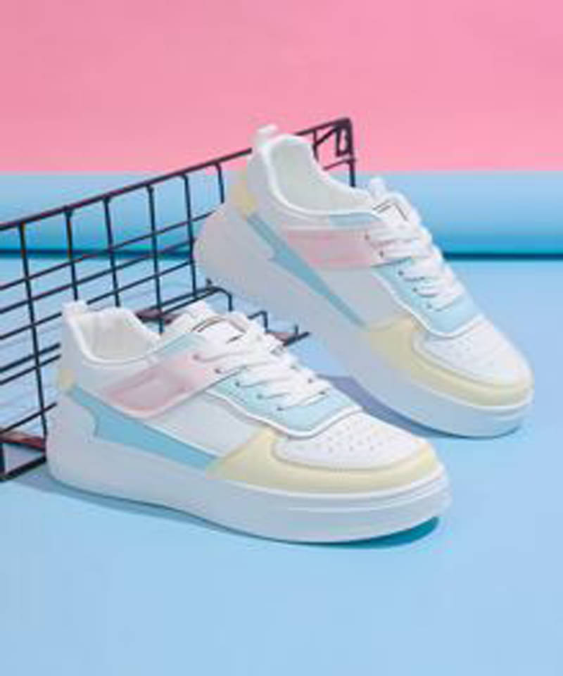     			Stylestry White Women's Sneakers