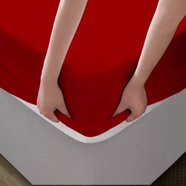 Luxurious homes - Cotton Water Proof Double King Size Mattress Protector - 198 cm (78") x 183 cm (72") - Maroon