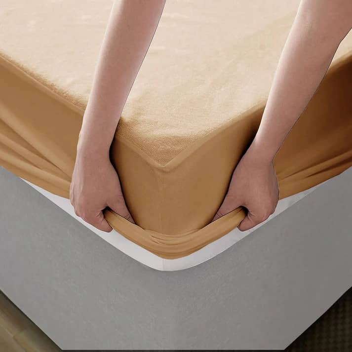 Luxurious homes - Cotton Water Proof Double King Size Mattress Protector - 198 cm (78") x 183 cm (72") - Beige