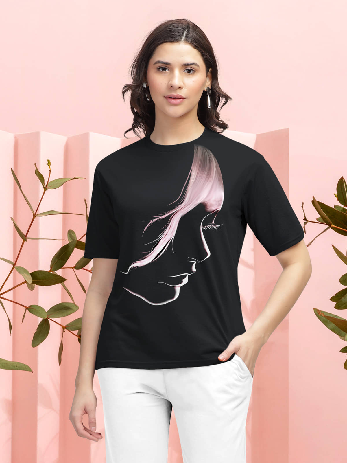 HELLCAT Trendy Printed Regular Fit Round Neck Casual Tshirt for Women_Black