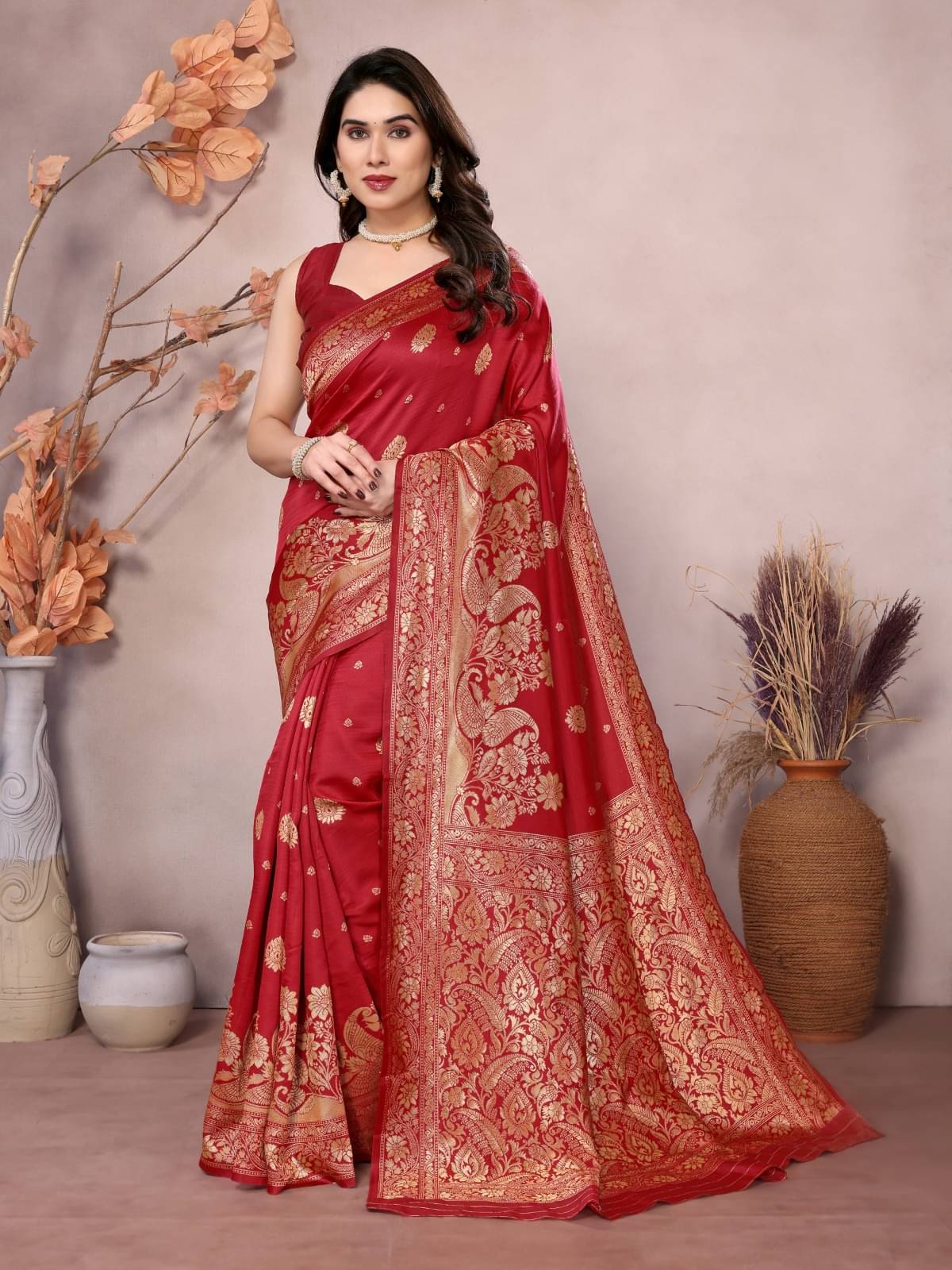 BLEESBURY Banarasi Silk Woven Saree With Unstitched Blouse Piece ( Red ) BLEESBURY Banarasi Silk Woven Saree With Unstitched Blouse Piece ( Red )