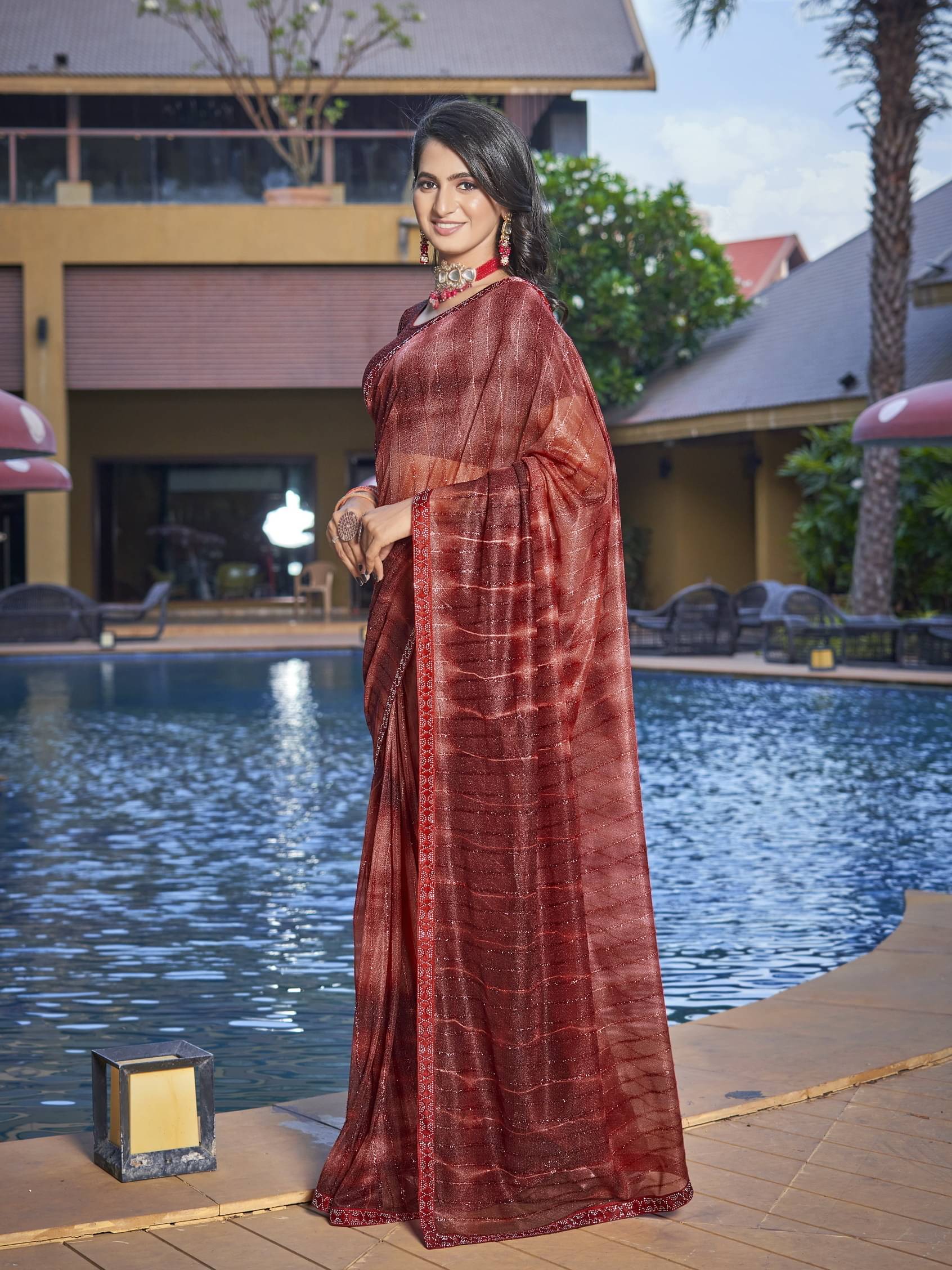     			Sariya Lycra Embellished Saree With Unstitched Blouse Piece ( Red )