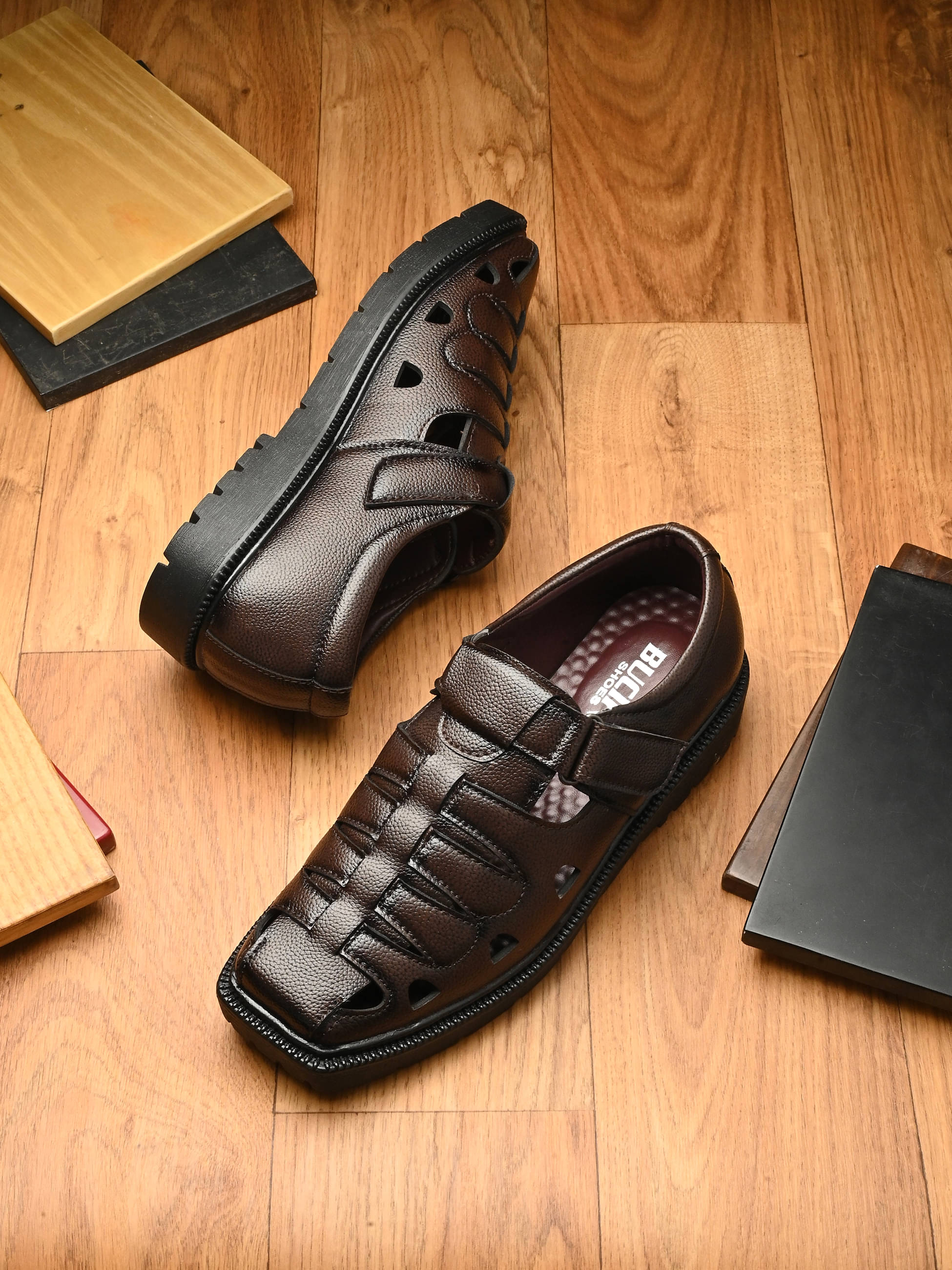     			Bucik - Brown Men's Sandals
