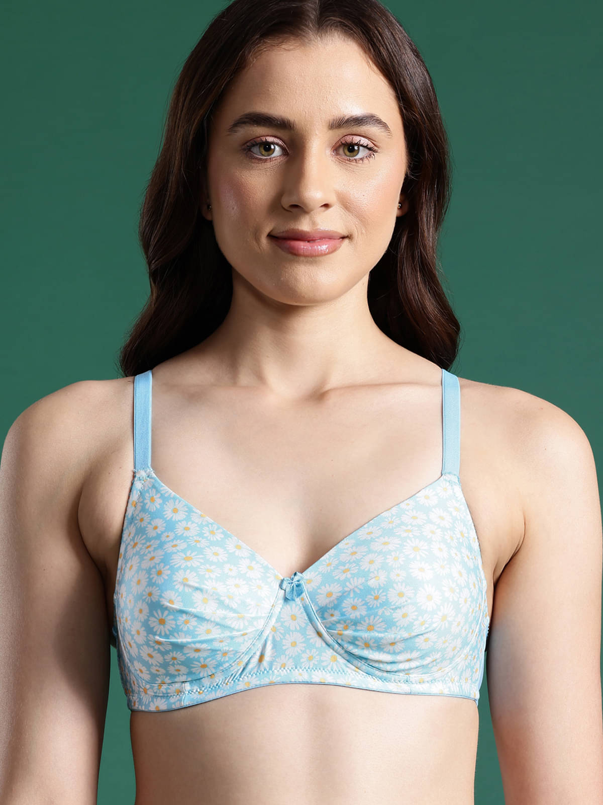 Leading Lady Pack of 1 Nylon Lightly Padded T-Shirt Bra For Women ( Turquoise ) Leading Lady Pack of 1 Nylon Lightly Padded T-Shirt Bra For Women ( Turquoise )