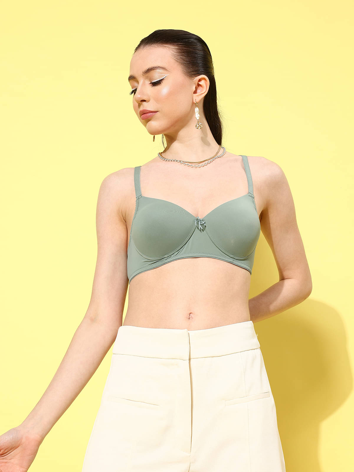 Leading Lady Pack of 1 Nylon Lightly Padded T-Shirt Bra For Women ( Light Grey ) Leading Lady Pack of 1 Nylon Lightly Padded T-Shirt Bra For Women ( Light Grey )