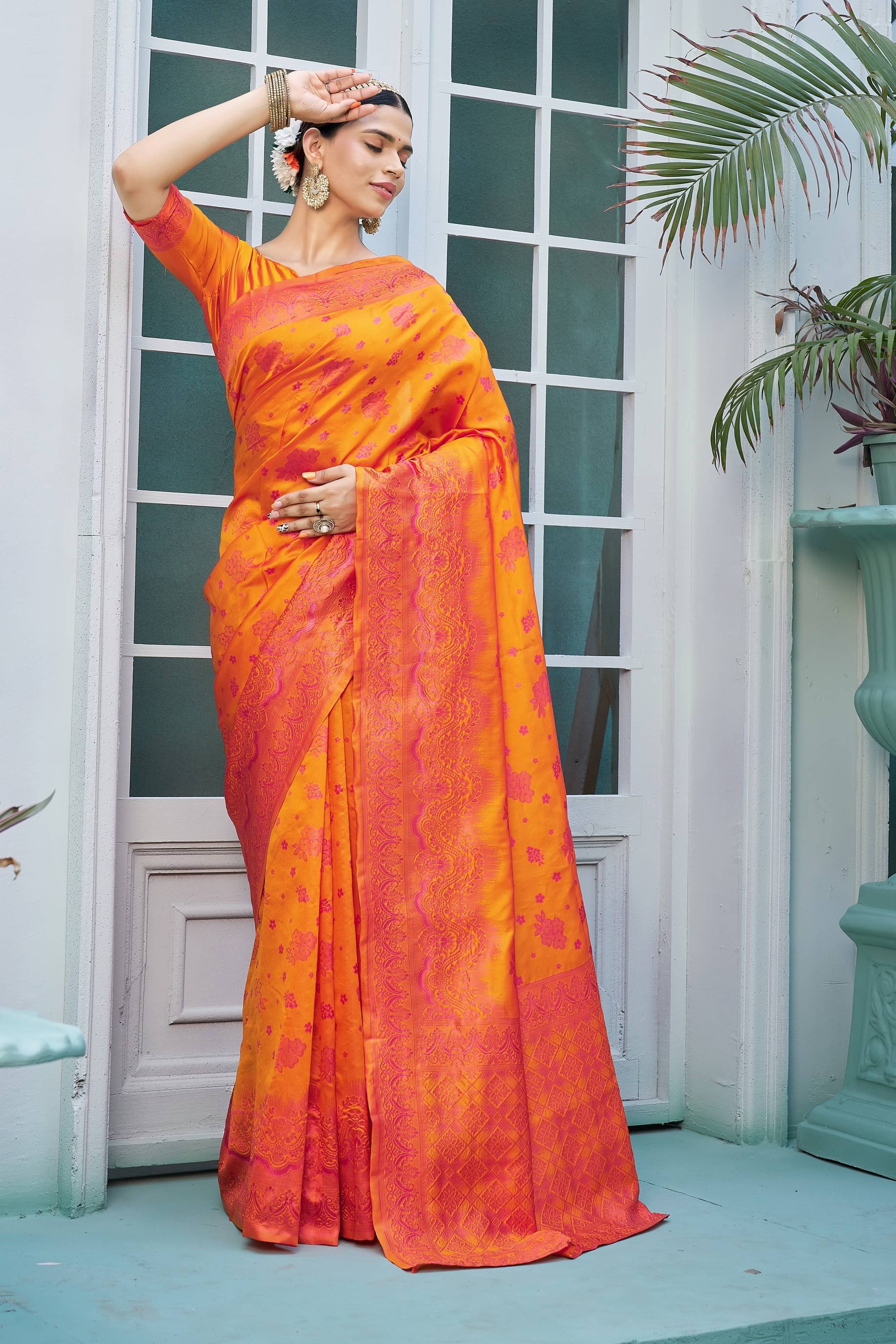     			Sariya Jacquard Woven Saree With Unstitched Blouse Piece ( Mustard )