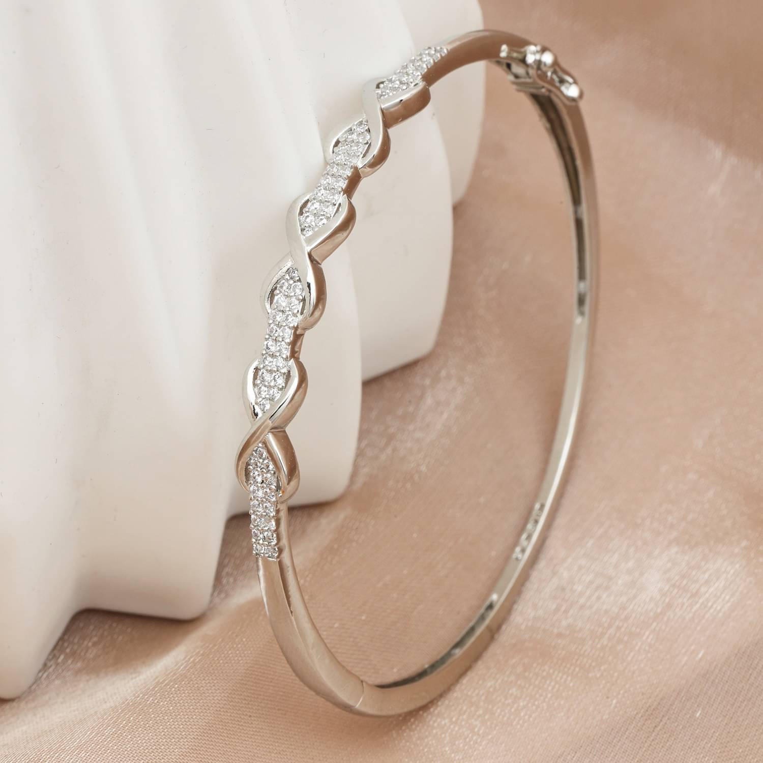     			Maira 925 Sterling Silver Silver Bangle