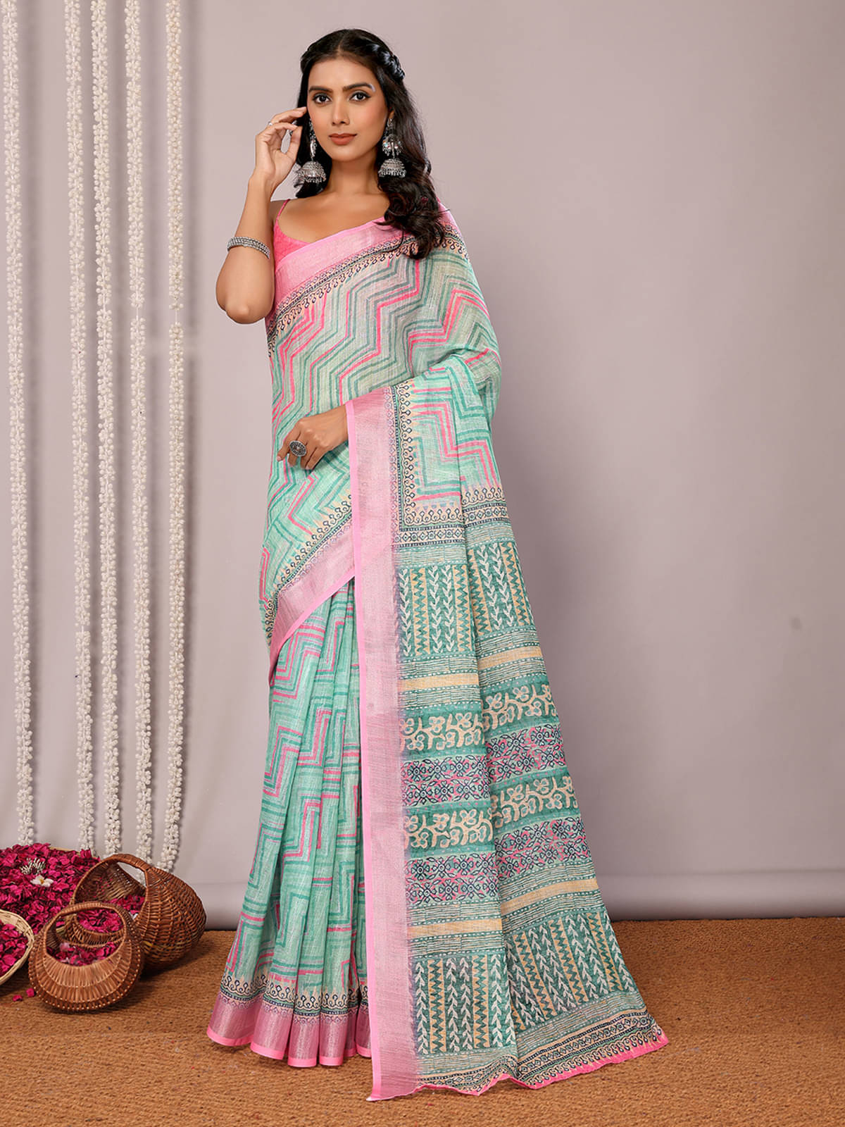     			Anekha Cotton Blend Printed Saree With Unstitched Blouse Piece ( Green )
