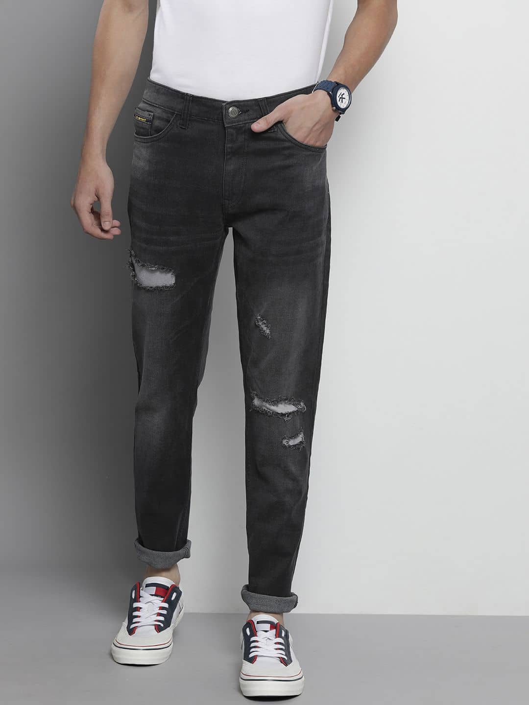 The Indian Garage Co. Slim Fit Distressed Men's Jeans - Black ( Pack of 1 ) - Jeans | Buy online on ZillyBuy