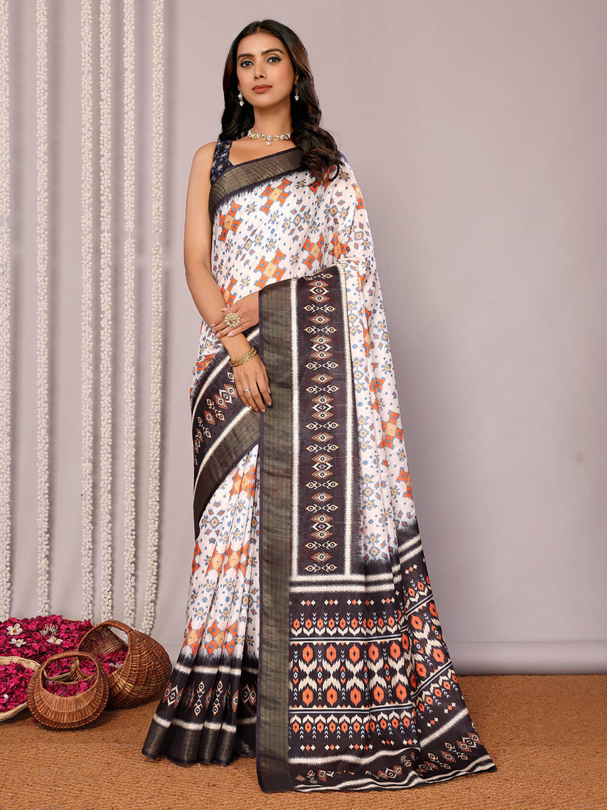 Anekha Chanderi Printed Saree With Unstitched Blouse Piece ( White )     			Anekha Chanderi Printed Saree With Unstitched Blouse Piece ( White )