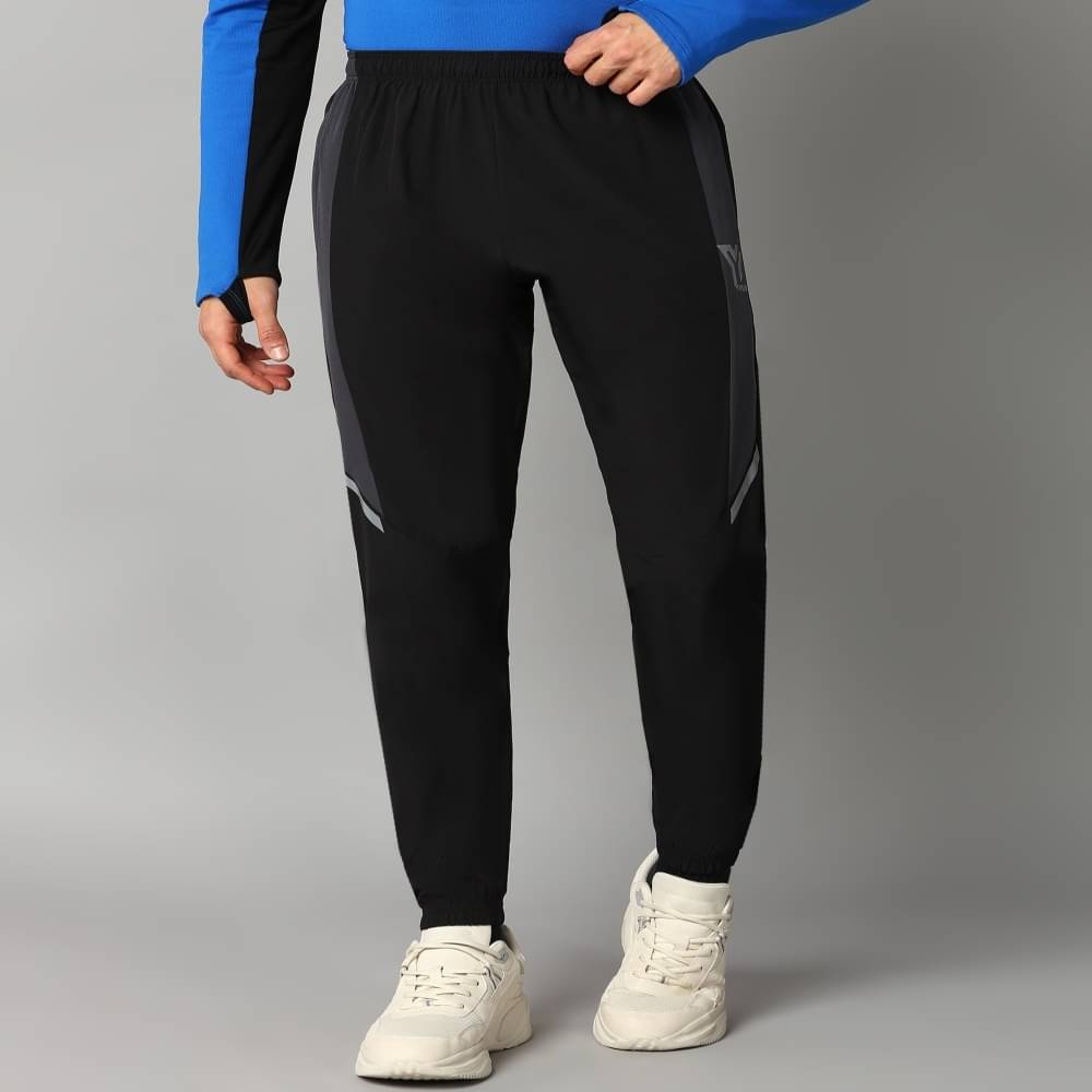    			YUNEK Black Polyester Men's Joggers ( Pack of 1 )