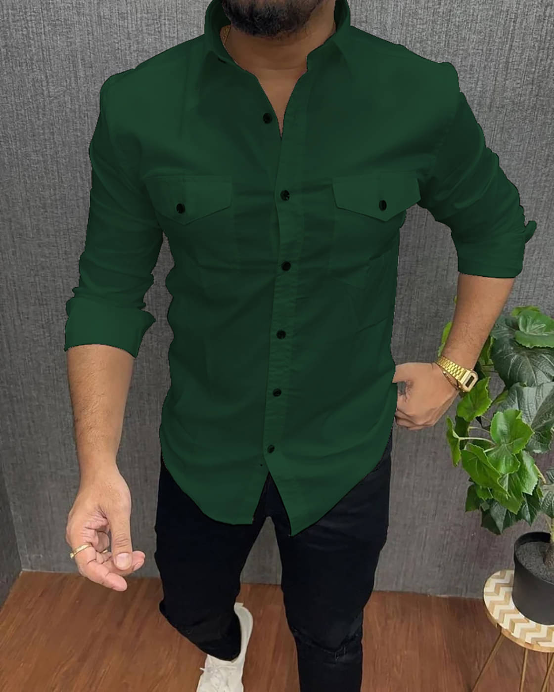 Qlonz store Cotton Blend Regular Fit Solids Full Sleeves Men's Casual Shirt - Green ( Pack of 1 ) Qlonz store Cotton Blend Regular Fit Solids Full Sleeves Men's Casual Shirt - Green ( Pack of 1 )