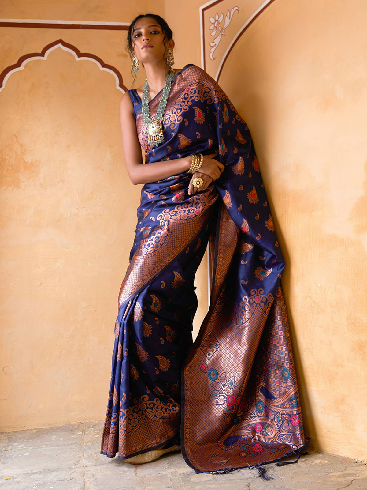 Anekha Banarasi Silk Woven Saree With Unstitched Blouse Piece ( Navy Blue ) Anekha Banarasi Silk Woven Saree With Unstitched Blouse Piece ( Navy Blue )