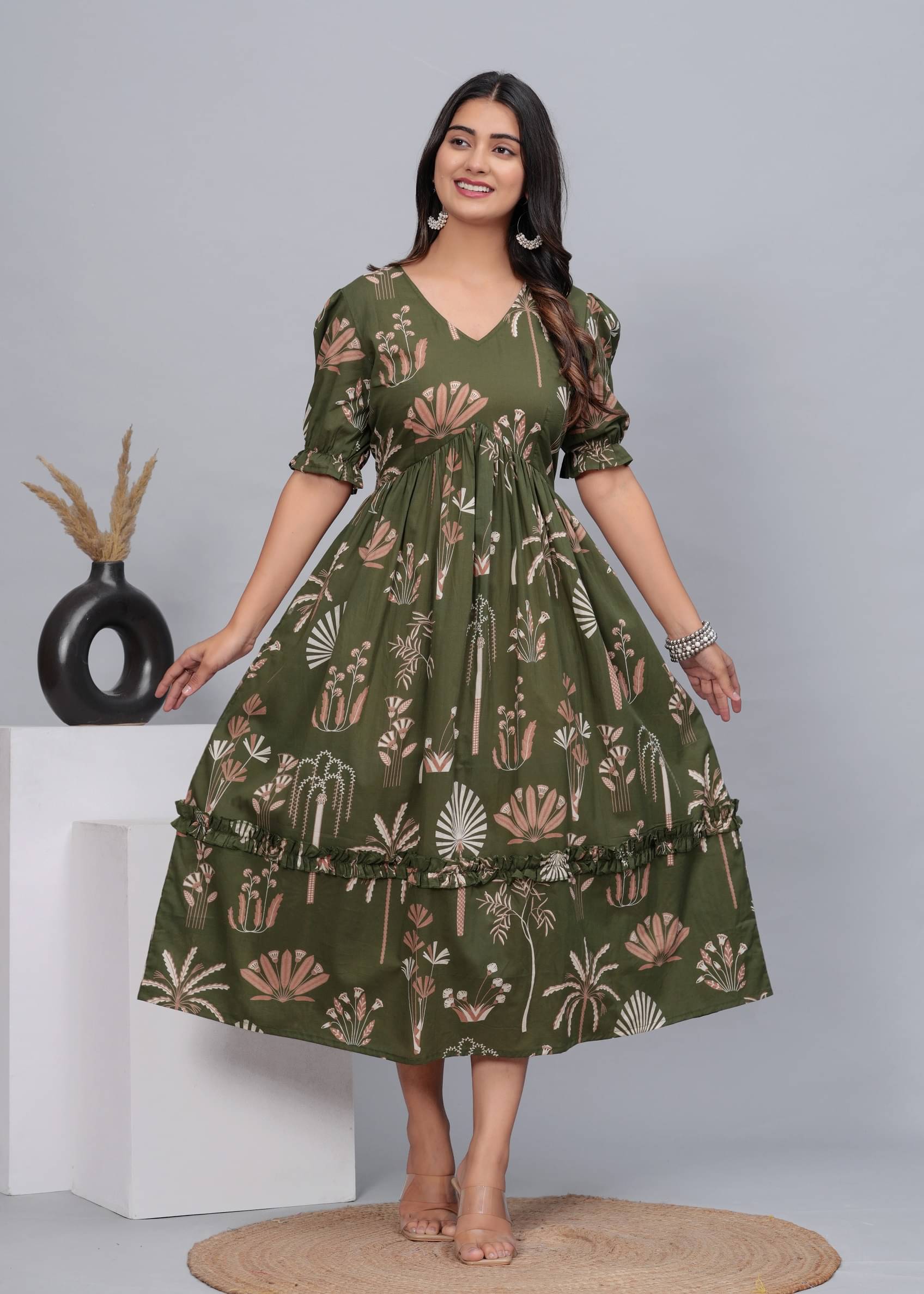 CTMTEX Pack of 1 Cotton Printed Anarkali Women's Kurti - ( Green ) CTMTEX Pack of 1 Cotton Printed Anarkali Women's Kurti - ( Green )