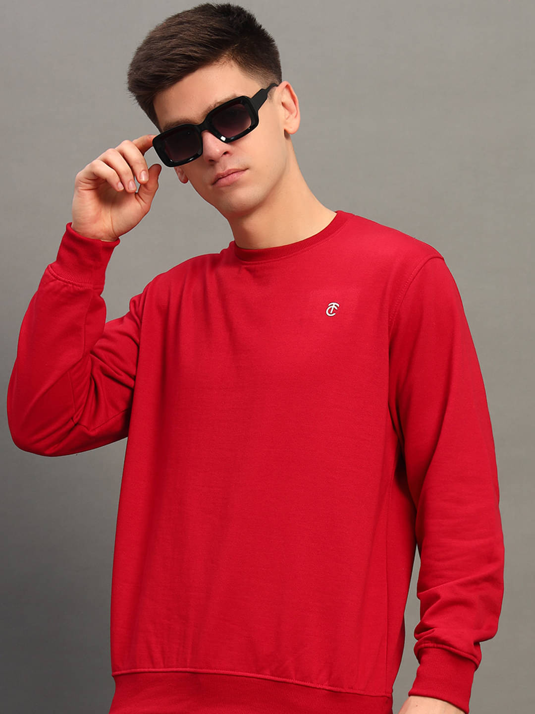     			THE CASUALS Cotton Blend Round Neck Men's Sweatshirt - Red ( Pack of 1 )
