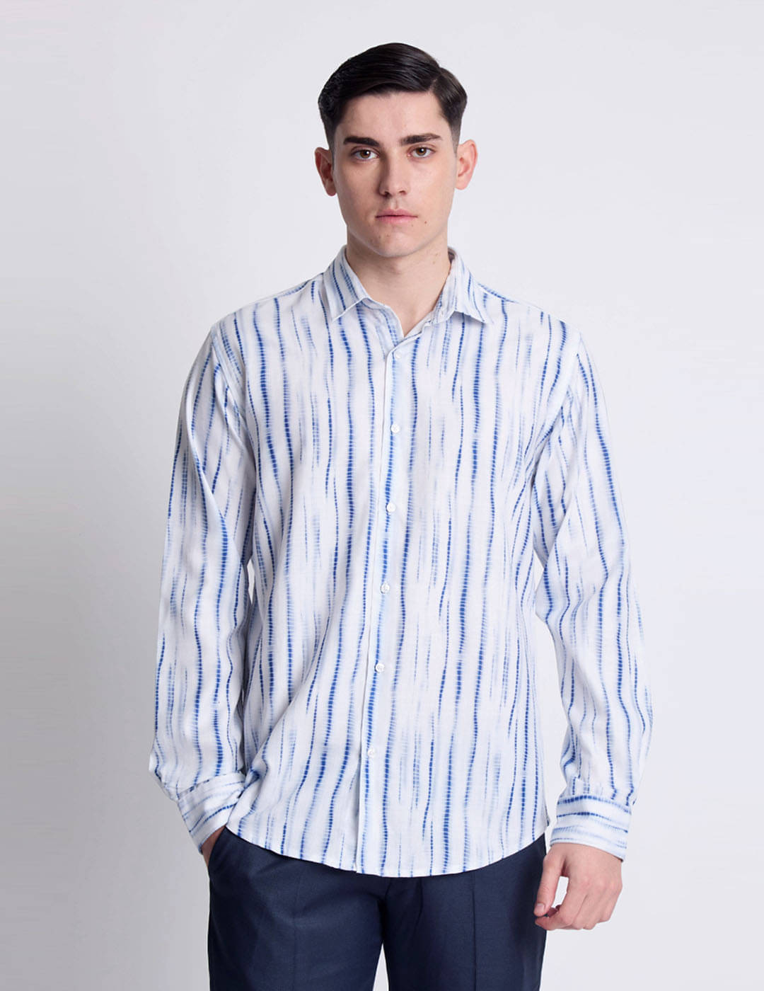     			Ivoc Men Spread Collar Vertical Striped Cotton Casual Shirt