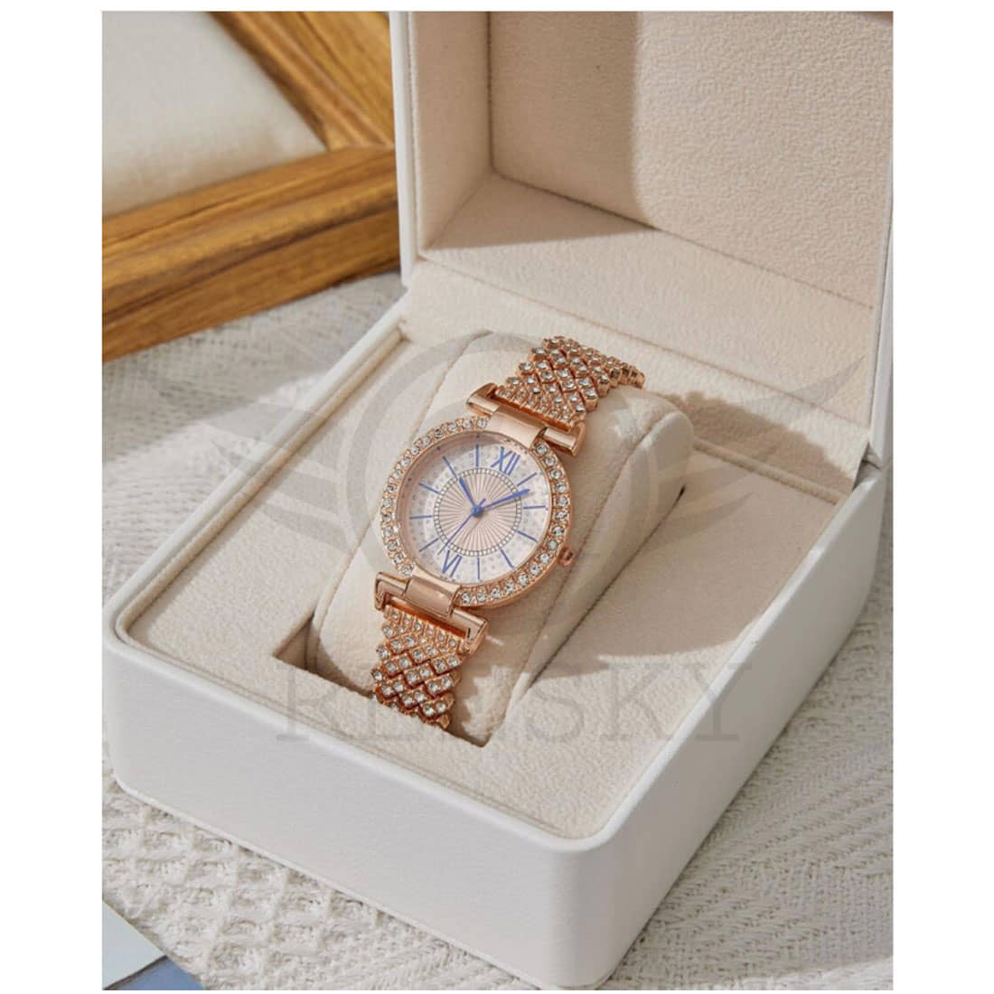 REESKY Rose Gold Metal Analog Womens Watch