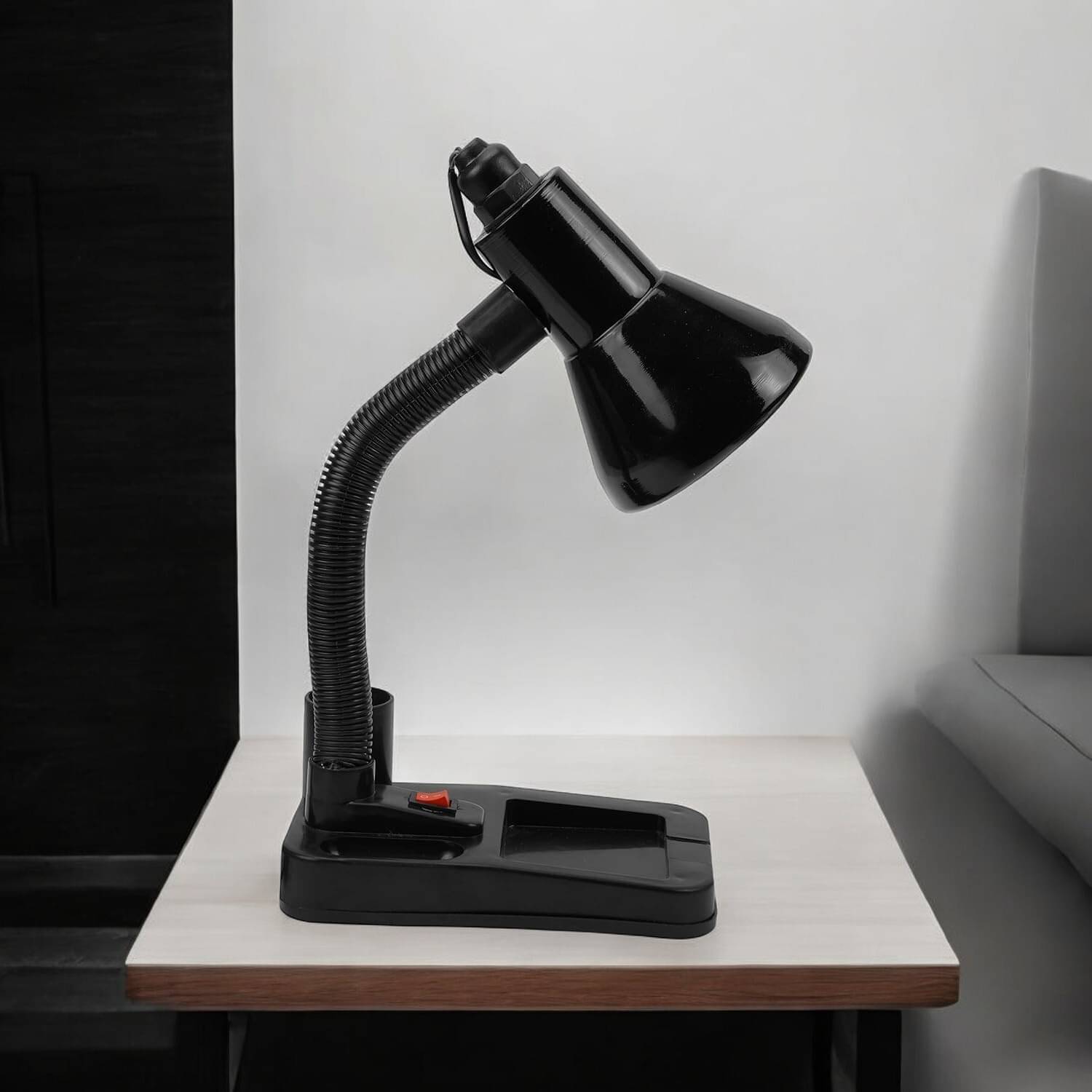     			SPARKWORLD Black Table Lamp ( Pack Of 1 )