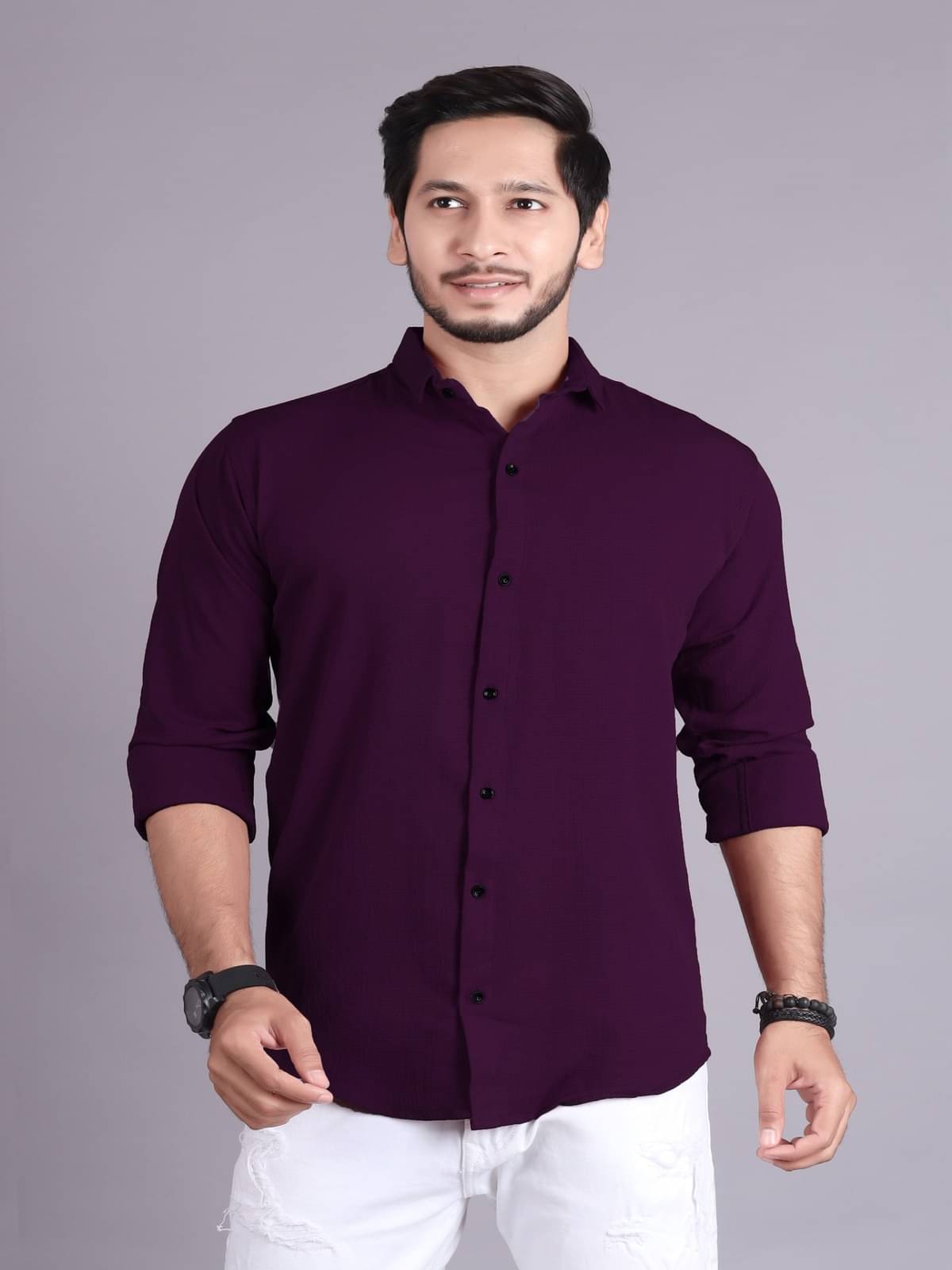 JEEVAAN - THE PERFECT FASHION Cotton Blend Slim Fit Solids Full Sleeves Men's Casual Shirt - Purple ( Pack of 1 ) JEEVAAN - THE PERFECT FASHION Cotton Blend Slim Fit Solids Full Sleeves Men's Casual Shirt - Purple ( Pack of 1 )