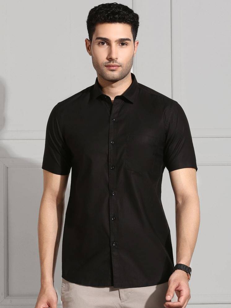     			Ramraj cotton Cotton Blend Regular Fit Solids Half Sleeves Men's Casual Shirt - Black ( Pack of 1 )