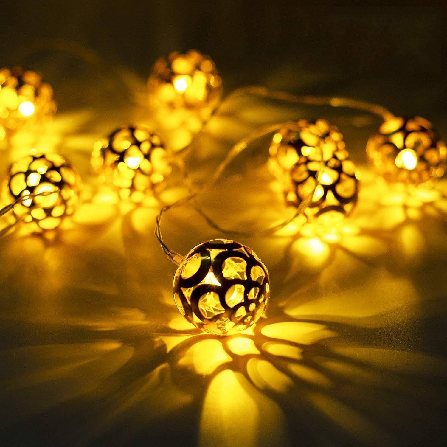     			SPARKWORLD Gold 1Mtr String Light ( Pack Of 1 )