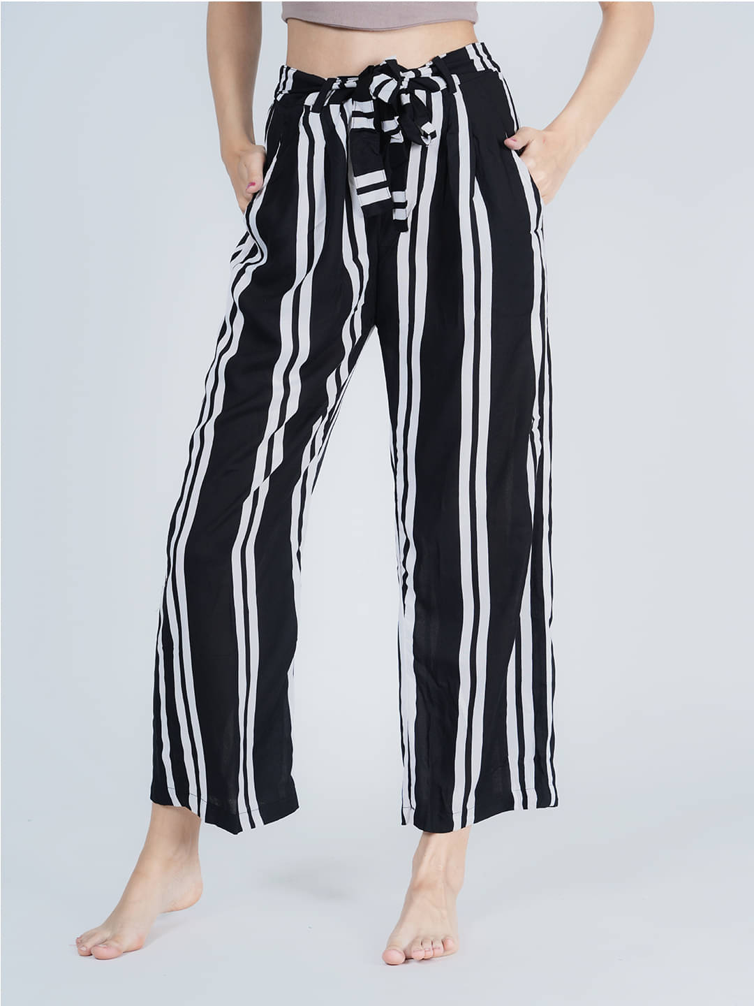     			STYLE SHOES Black Rayon Women's Nightwear Pyjama ( Pack of 1 )