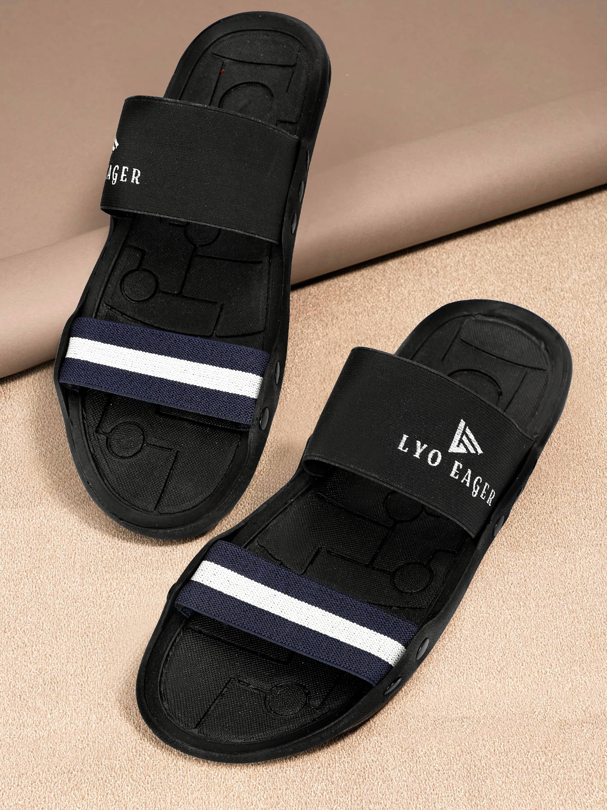     			LYO EAGER Black Men's Slide Flip Flop