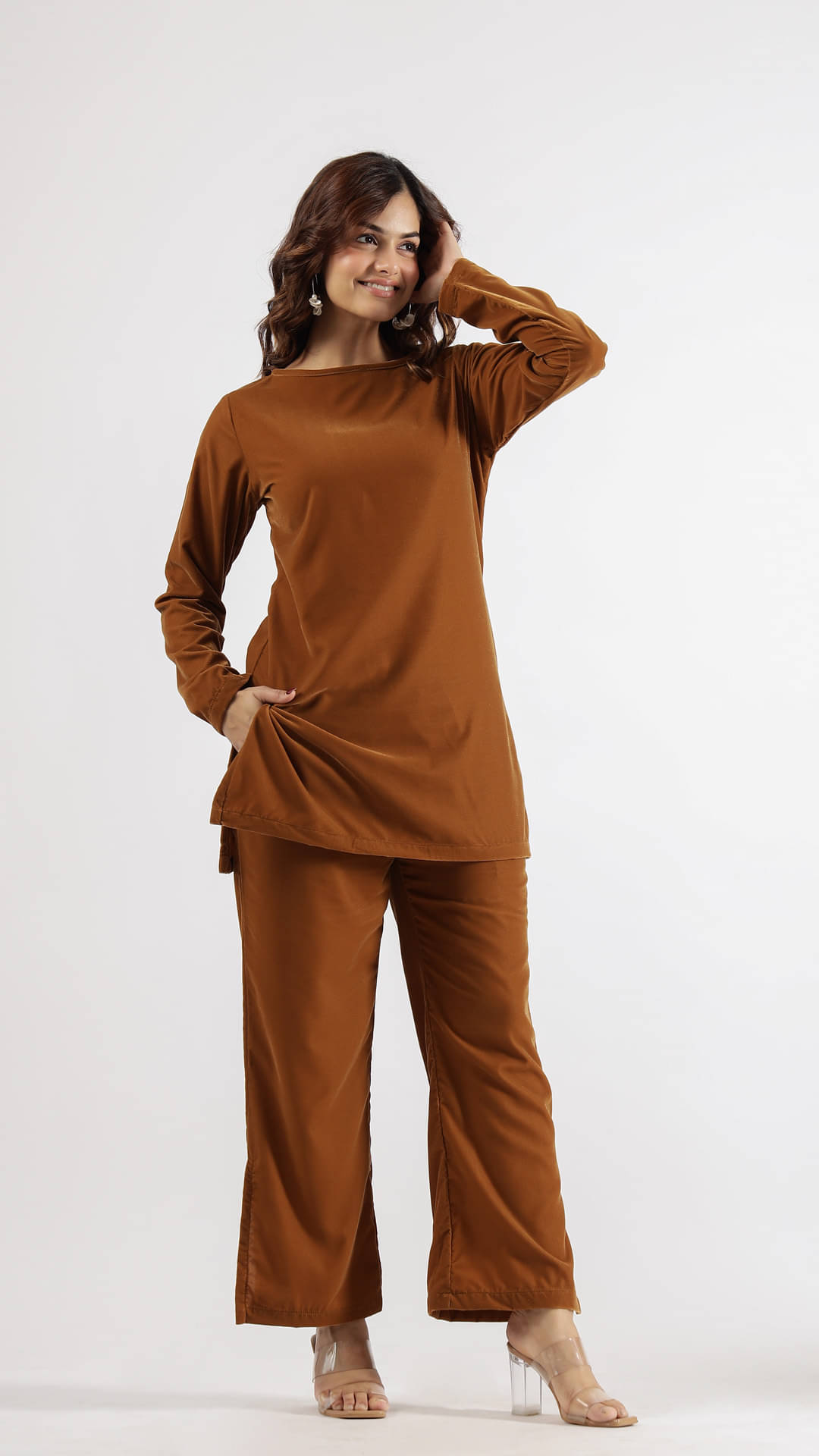     			Label Flavia Women Solid Top With Trousers Co-Ord Set ( Brown )