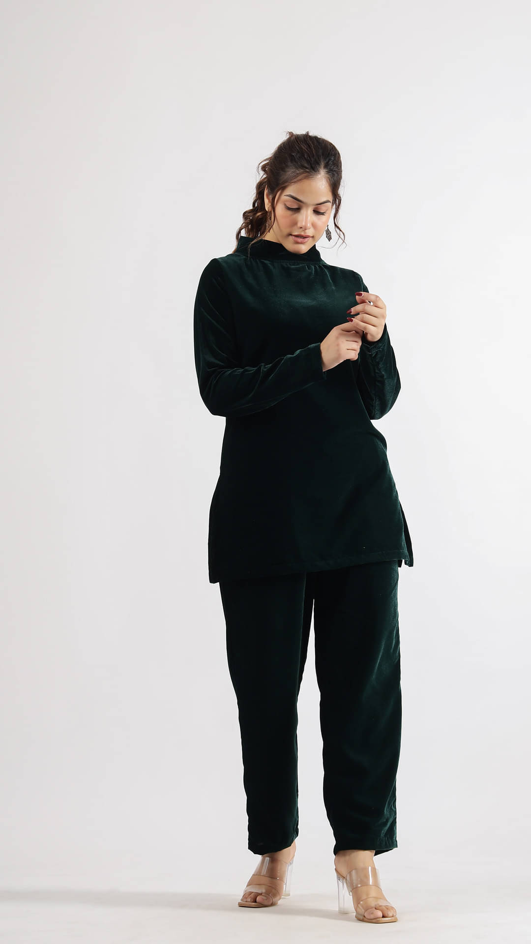    			Label Flavia Women Solid Top With Trousers Co-Ord Set ( Green )