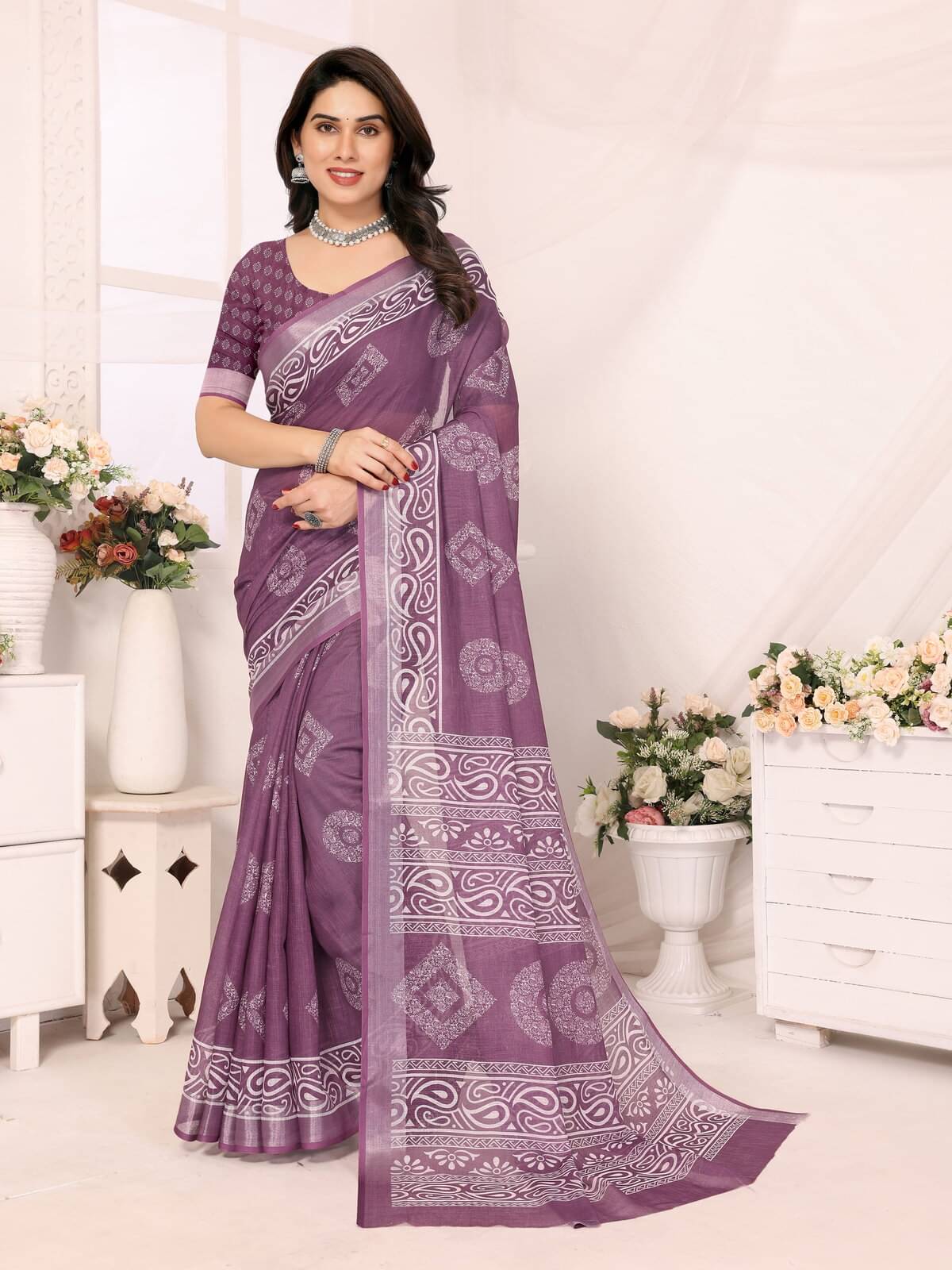 NightBlue Linen Printed Saree With Unstitched Blouse Piece ( Maroon ) NightBlue Linen Printed Saree With Unstitched Blouse Piece ( Maroon )