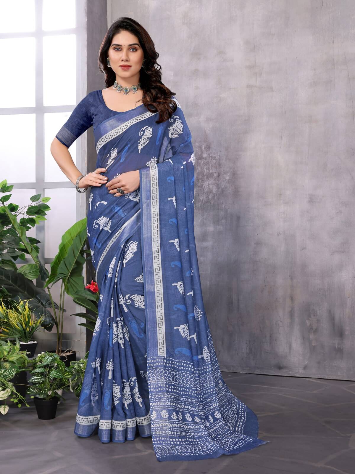 NightBlue Linen Printed Saree With Unstitched Blouse Piece ( Blue ) NightBlue Linen Printed Saree With Unstitched Blouse Piece ( Blue )