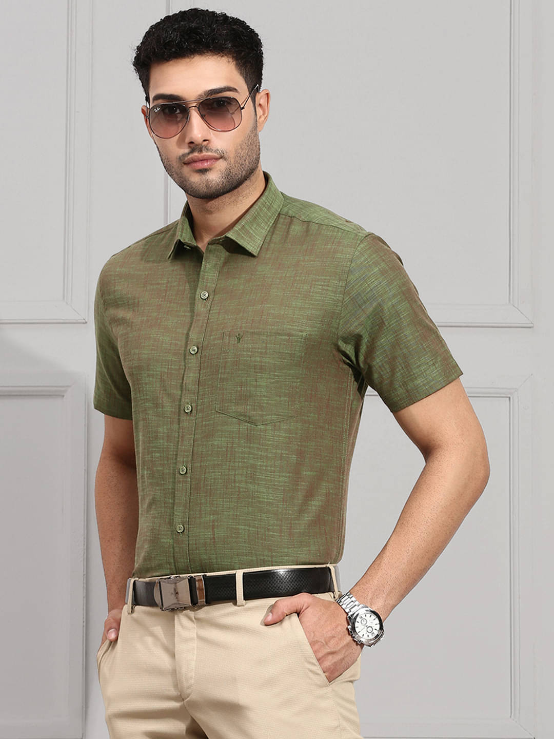 Ramraj cotton Cotton Blend Regular Fit Self Design Half Sleeves Men's Casual Shirt - Green ( Pack of 1 ) Ramraj cotton Cotton Blend Regular Fit Self Design Half Sleeves Men's Casual Shirt - Green ( Pack of 1 )