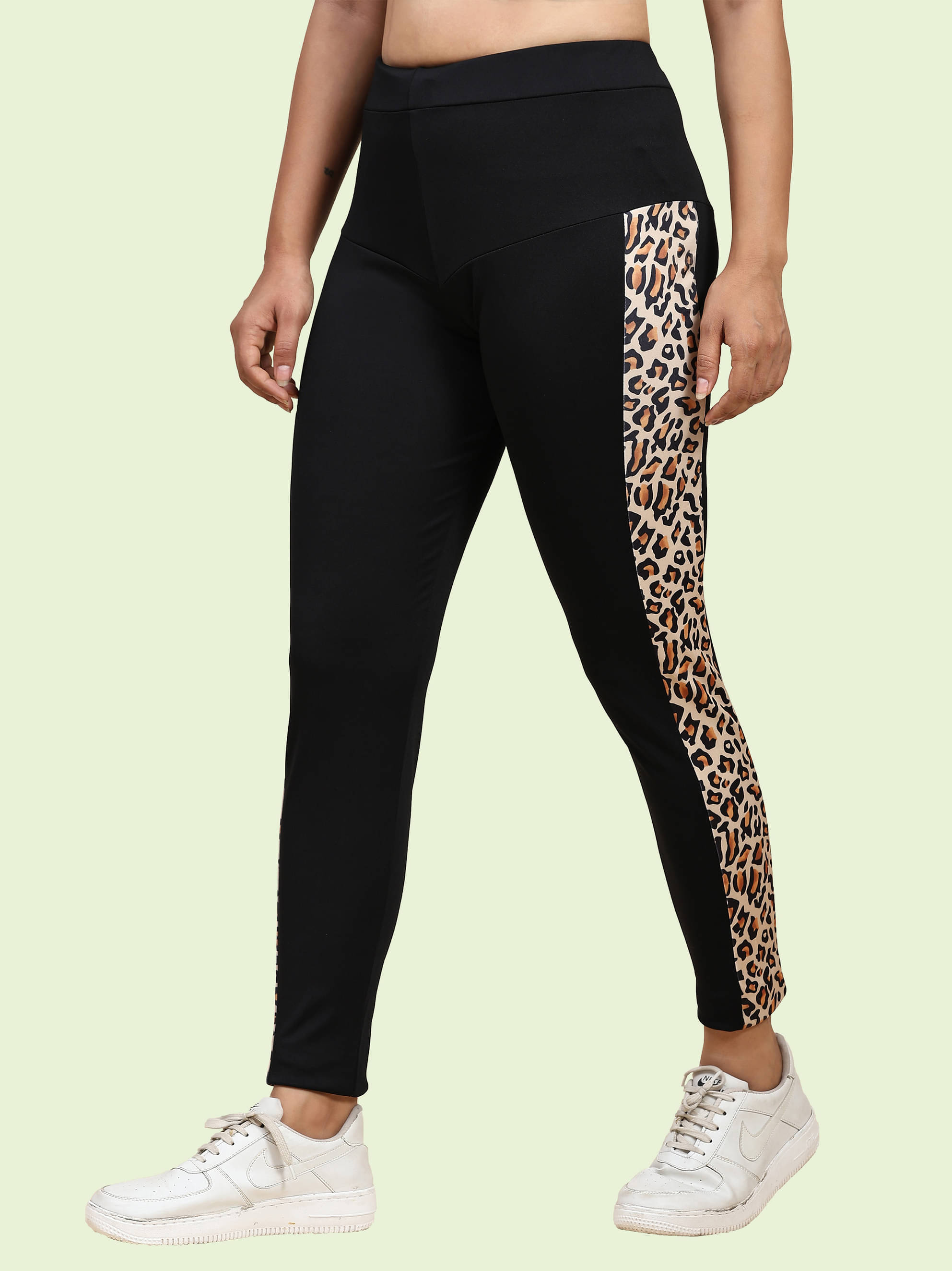     			DTR FASHION - Cotton Blend Regular Fit Black Women's Jeggings ( Pack of 1 )