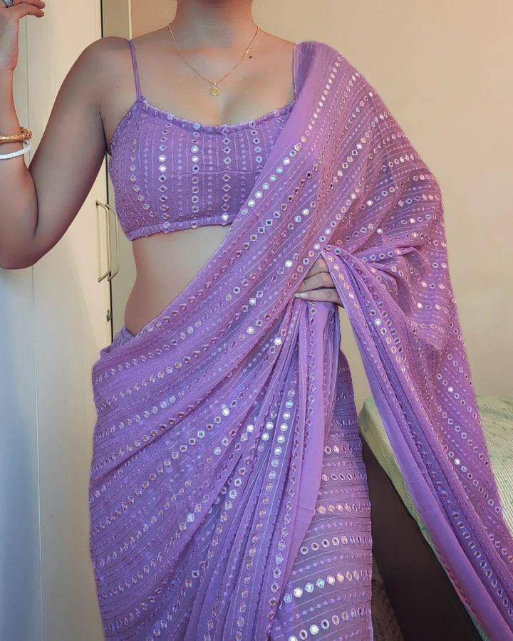 JINAL & JINAL Georgette Embellished Saree With Unstitched Blouse Piece ( Lavender ) JINAL & JINAL Georgette Embellished Saree With Unstitched Blouse Piece ( Lavender )