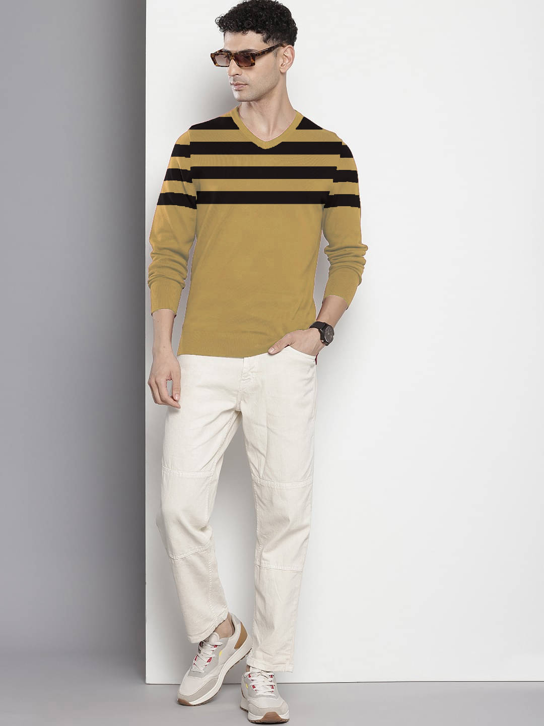 Merriment Woollen Blend V-Neck Men's Full Sleeves Pullover Sweater - Beige ( Pack of 1 )     			Merriment Woollen Blend V-Neck Men's Full Sleeves Pullover Sweater - Beige ( Pack of 1 )