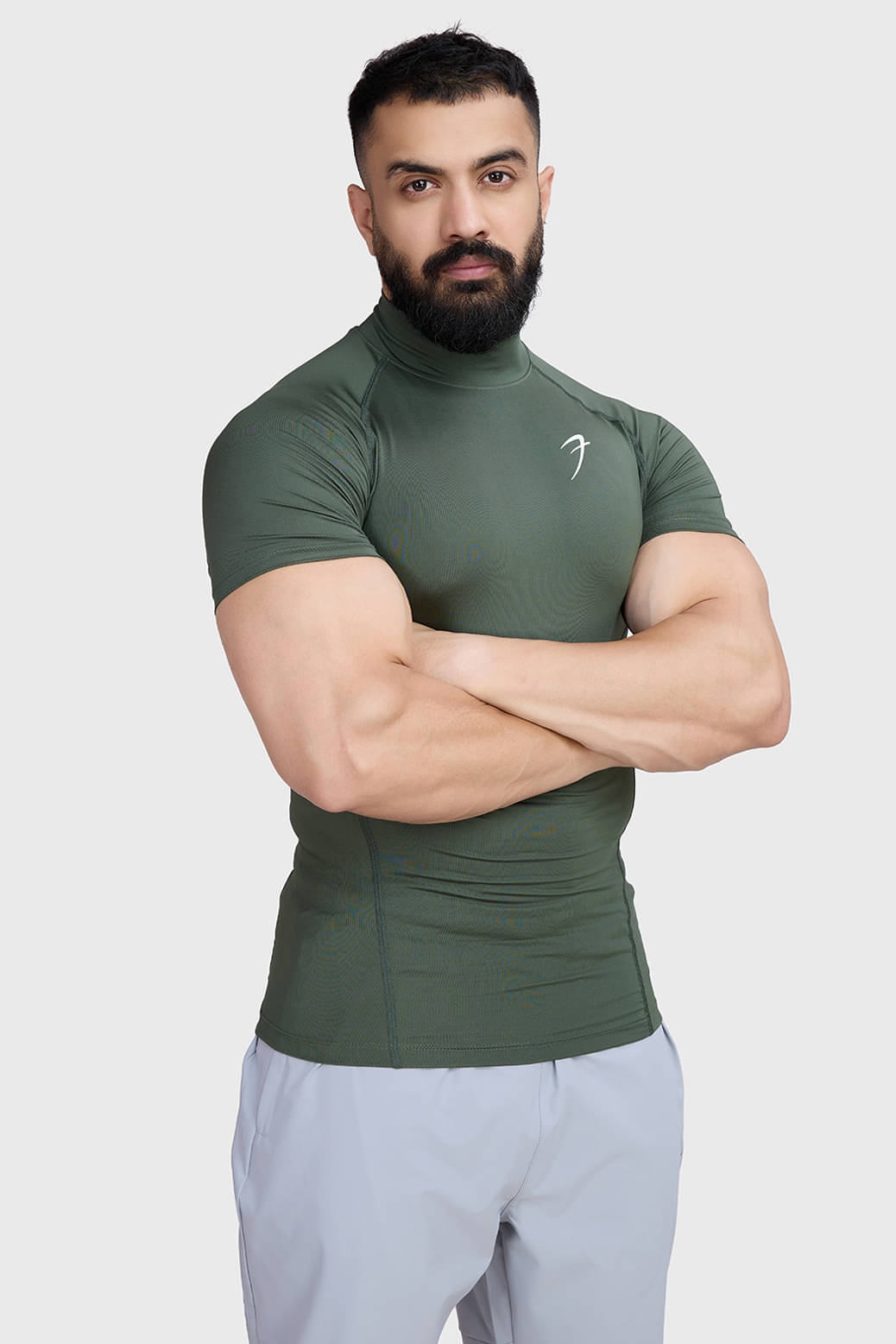 Fuaark Olive Polyester Slim Fit Men's Compression T-Shirt ( Pack of 1 ) Fuaark Olive Polyester Slim Fit Men's Compression T-Shirt ( Pack of 1 )