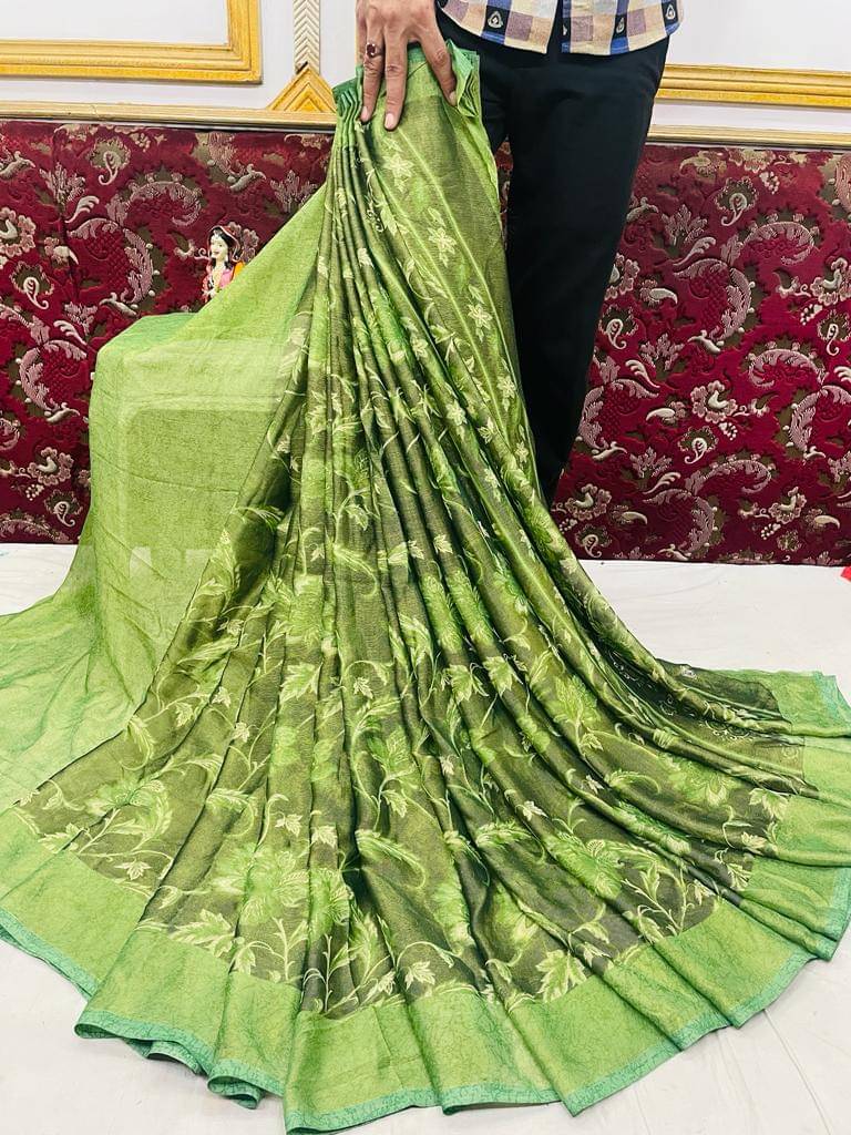 mahalaxmi fab Brasso Applique Saree With Unstitched Blouse Piece ( Green ) mahalaxmi fab Brasso Applique Saree With Unstitched Blouse Piece ( Green )
