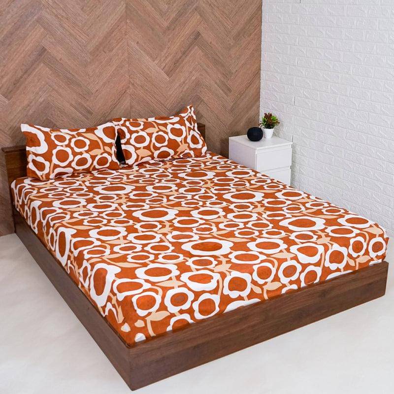     			BELLA TRUE Polyester 1 Double Queen Bedsheet with 2 Pillow Covers ( Brown )