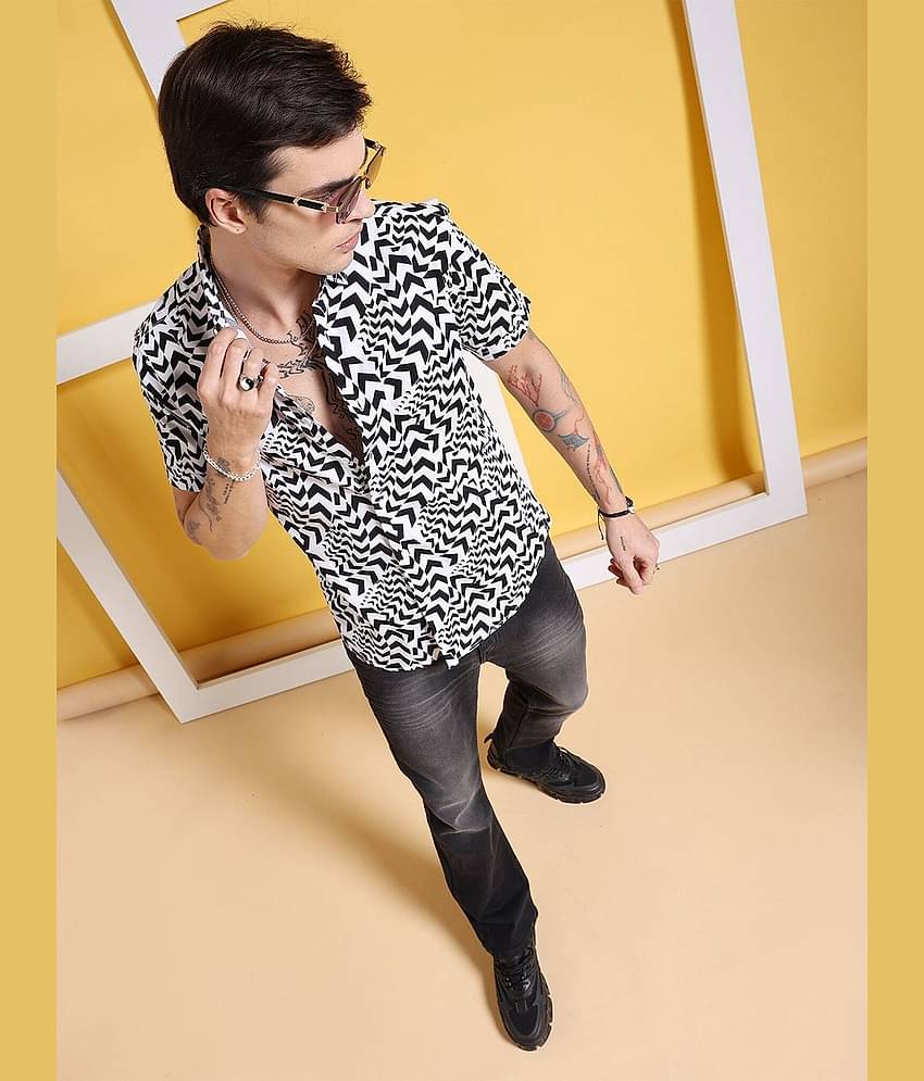 The Indian Garage Co Slim Fit Geometric Printed Pure Cotton Casual Shirt