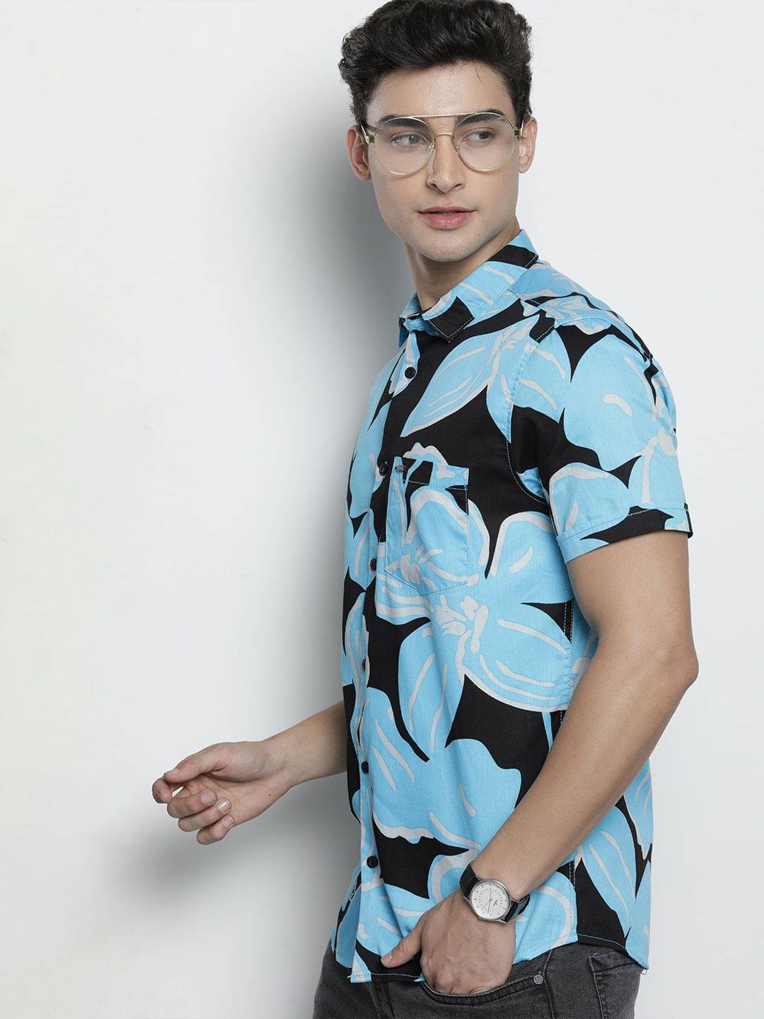    			The Indian Garage Co Men Turquoise Blue & Black Printed Casual Shirt