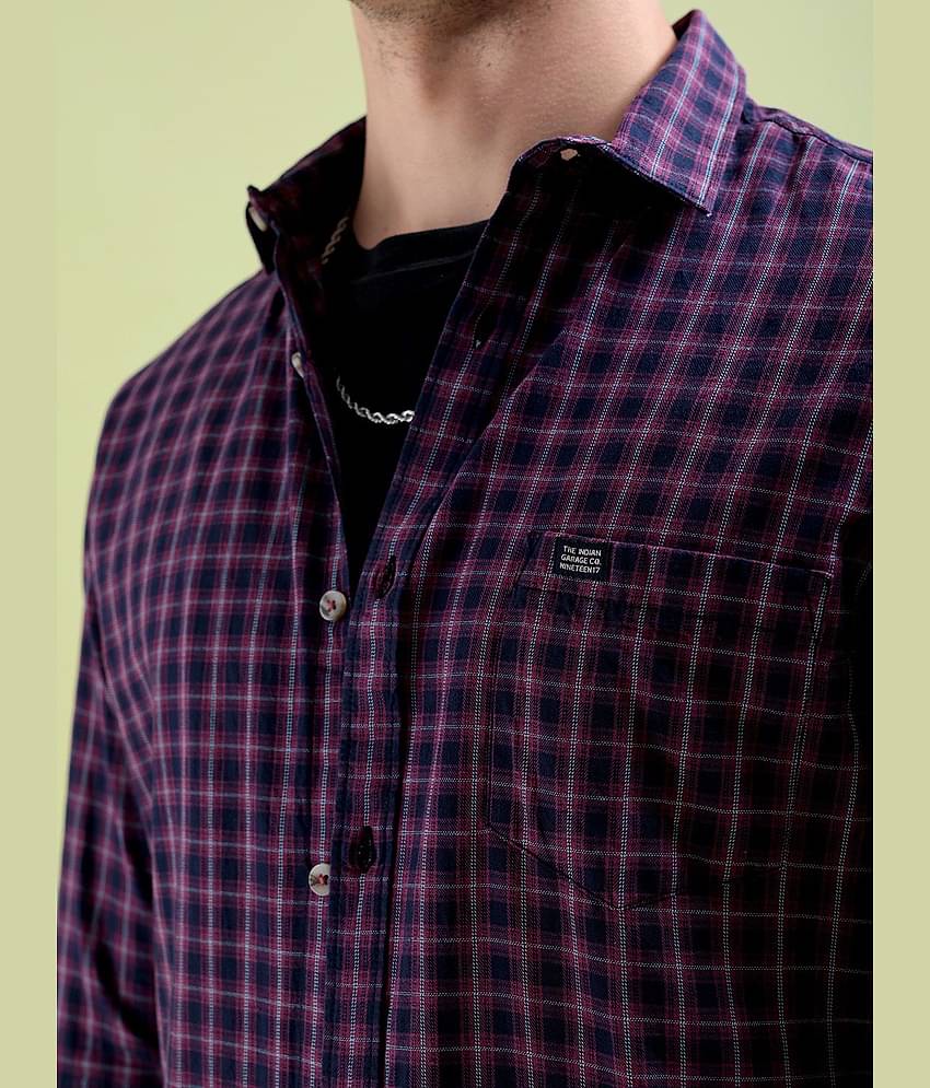 The Indian Garage Co Men Burgundy & Navy Regular Fit Checked Casual Shirt